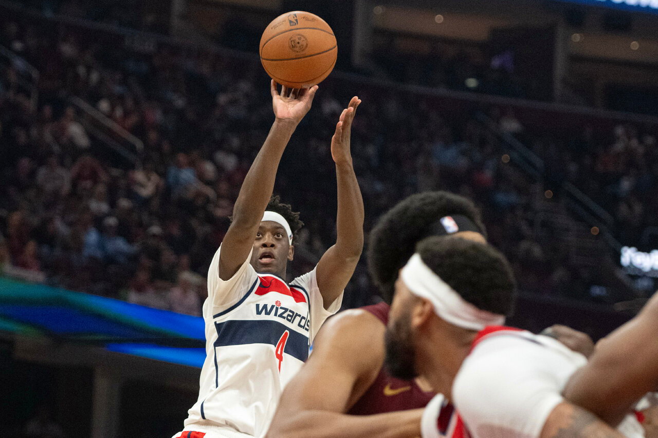状元迪班萨迎来NBA例行赛首秀,先发26分钟拿下19分。 美联社 状元迪班萨迎来NBA例行赛首秀,先发26分钟拿下19分。 美联社